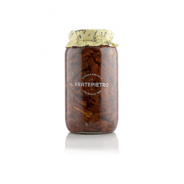 Gedroogde tomaten op olie